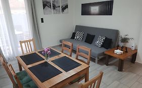 Akis Place